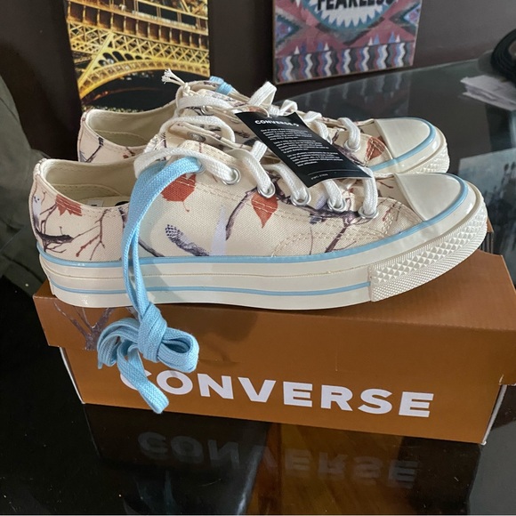 Converse Chuck 70 Low Top Sneakers - Picture 2 of 6